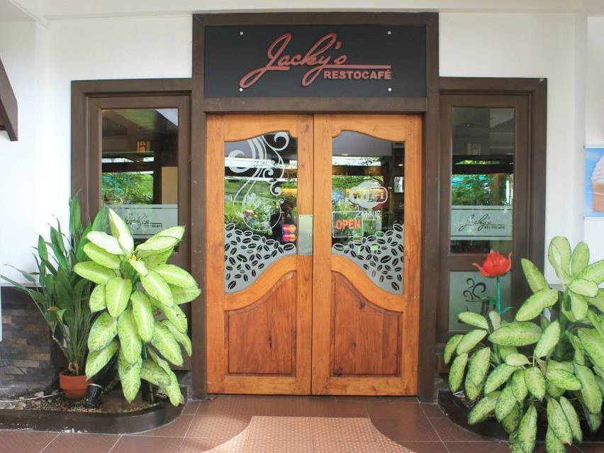 Hotel Elena Davao Stadt Exterior foto